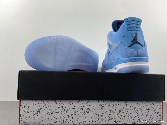 Jordan UNC HO12MNJDLS247 4 Retro (PE) 0720